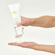milk-shake-active-milk-mask-in-hand